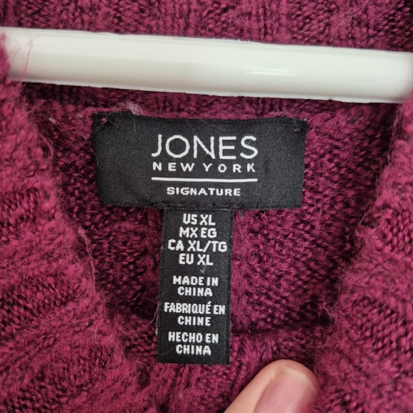 Jones New York Women’s Fuchsia Round Neck Sweater – Size XL - Picture 3 of 6